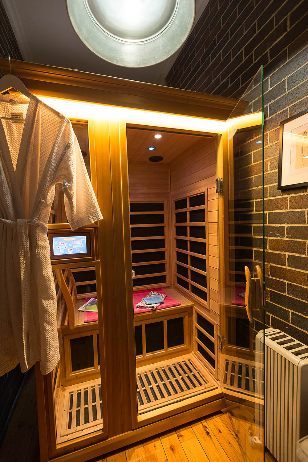 Traditional Saunas vs. Infrared Saunas Skin & Tonic Armidale